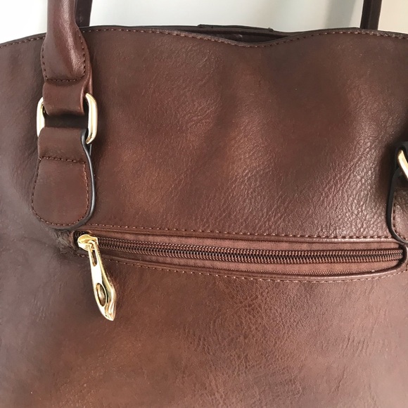 Shoulder Handbag with Gold-tone Hardware - Picture 11 of 12